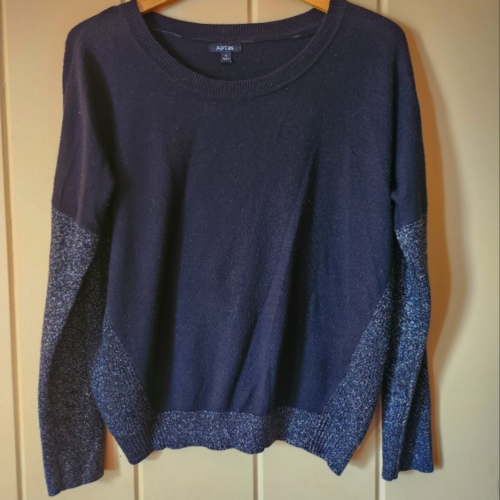 Apt 9 long sleeve shirt size medium
